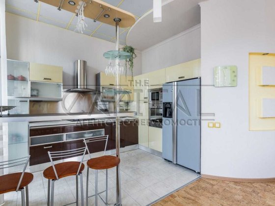 Продажа квартиры, Шевченковский р-н, Центр, БЕЗ % Київ