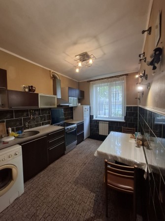 Без комісії!! Продам 2-х кімн.кв, Сталінка. вул.Монтажників.Солом'янка - фото 1