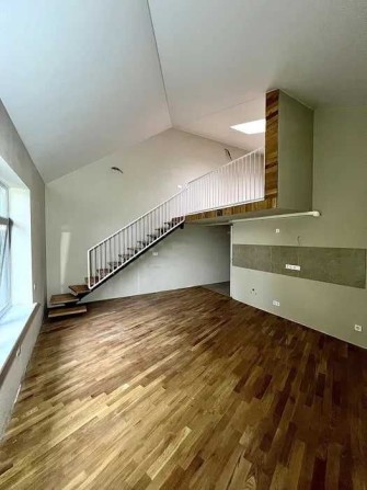 Дворівнева квартира в клубному будинку "Дубова роща". - фото 1