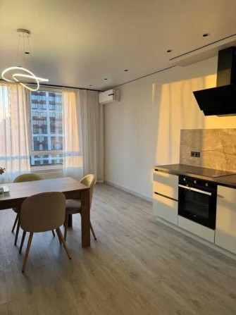 Продам 1 кім Варшавський Варшавский 2 буд. 10.3 - фото 1