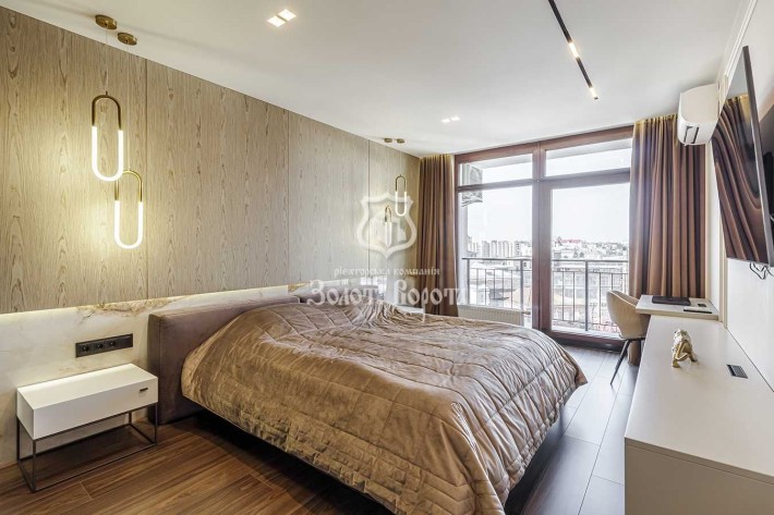 Квартира, 2к. Дизанерський ремонт. Глибочицька, 13, Шевченківський р-н - фото 1