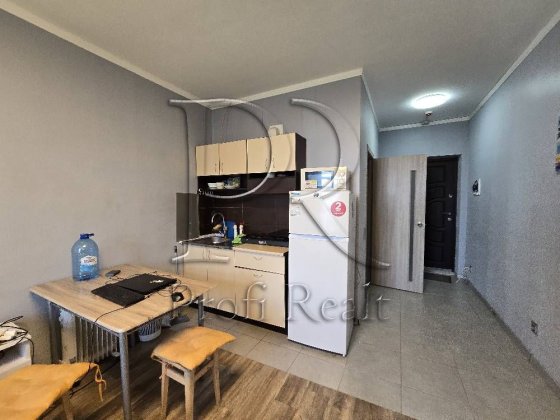 Продаж 1 кімн. квартири з ремонтом  вулиця Польова 73 Київ