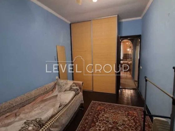 Продається 2к квартира Сталінка Соломенка Київ