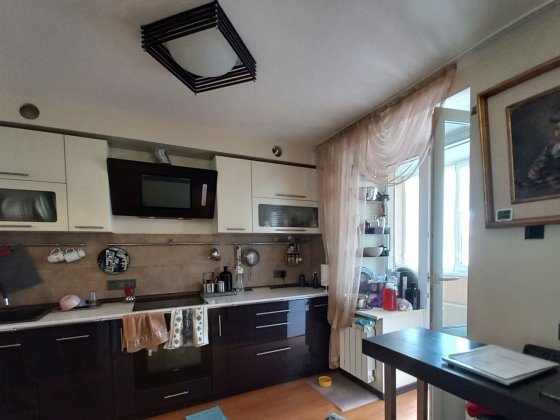 Продаж, 2к з ремонтом, ст.м.Святошино,  вул. Хмельницька, 10 Київ