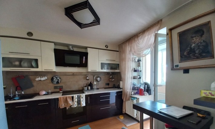 Продаж, 2к з ремонтом, ст.м.Святошино,  вул. Хмельницька, 10 - фото 1