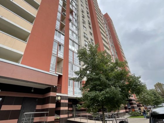 Теміновий продаж 3 кім квартири коло парку в Житловому ком-сі комфорт Київ