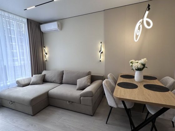 Продам квартиру без% Жк Варшавський 2 Олеся Виговського 10.1 буд 46м Київ