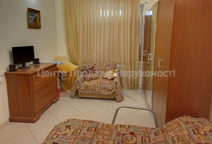 Продаж 1-кімнатної квартири біля станції метро - фото 1