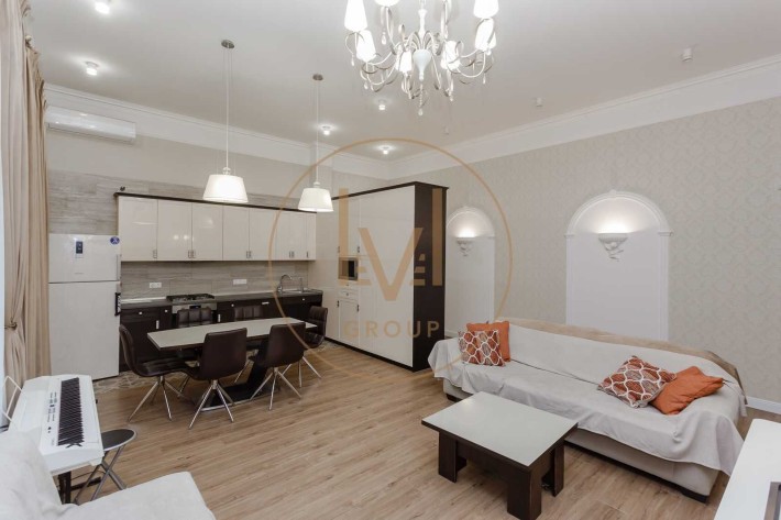 3-кімнатна квартира в царському будинку  вул. Січових Стрільців, 14 - фото 1