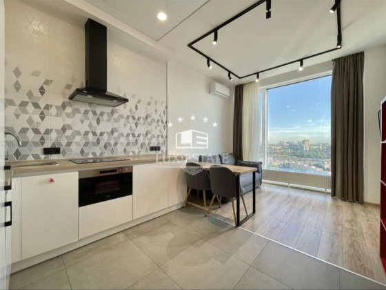 Продам 2-ком квартиру ЖК Smart Plaza/Смарт Плаза (КПИ) Без %! Київ