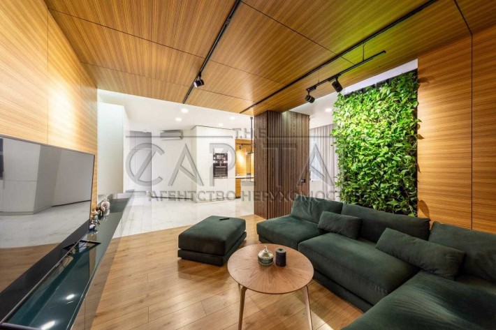 Продаж 3к з дизайнерським ремонтом у ЖК бізнес-класу Смарагдовий - фото 1