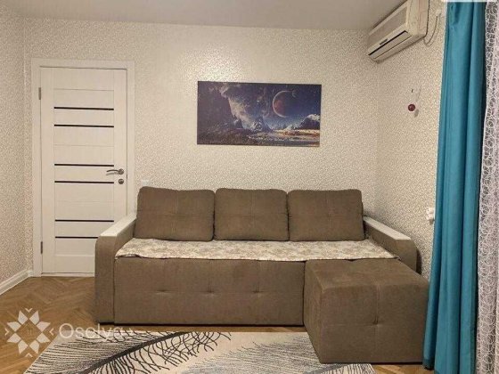 Продаж 2-кімнатної квартири з якісним ремонтом біля парку Київ