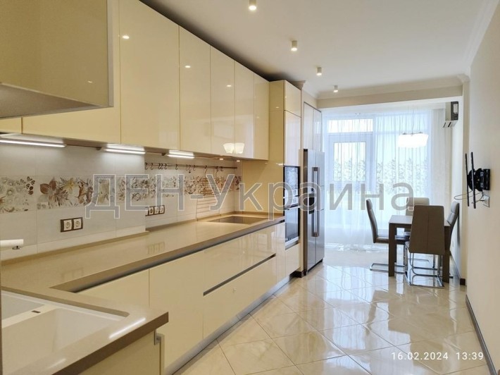 Без комісії для Покупця 4 кім видова в ЖК бізнес-класу на Лук'янівці - фото 1