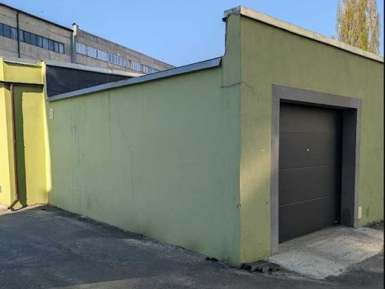 Гараж продам на ЖК Рогатинський окремо стоячий з откидними воротами!SE Харків