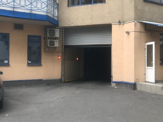 Продаж паркінга 20кв.м. вул.Князів Острозьких(вул.Московська) 46/2 Киев
