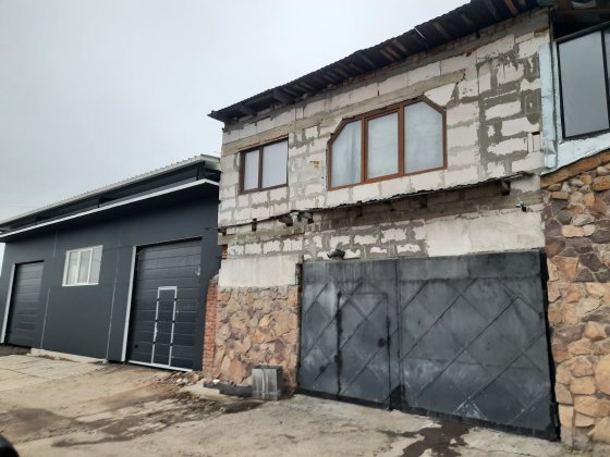 Гараж Луцьк продам 15000$ в районі авторинок Липины