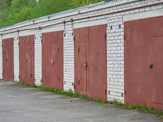 Продам Гараж з ямою і додатковим приміщенням в центрі 66 м2 Старая Выжевка