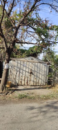 Продам  или сдам 1600 гривень гараж для авто - фото 1