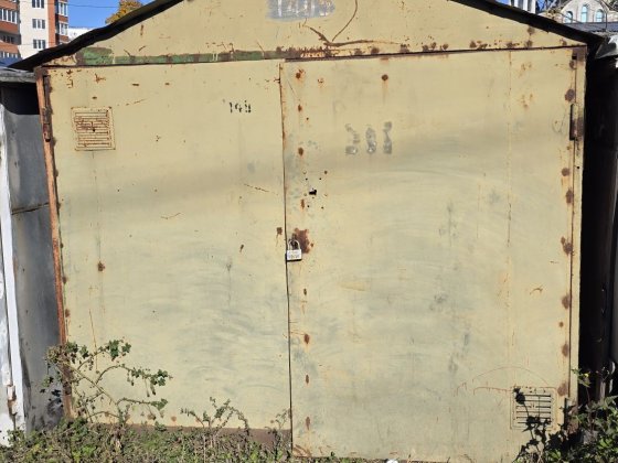 Гараж металевий. Великие Гаи