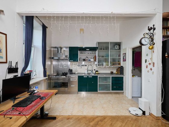 Продаж квартири на Подолі, вул.Ярославська, Контрактова площа Киев