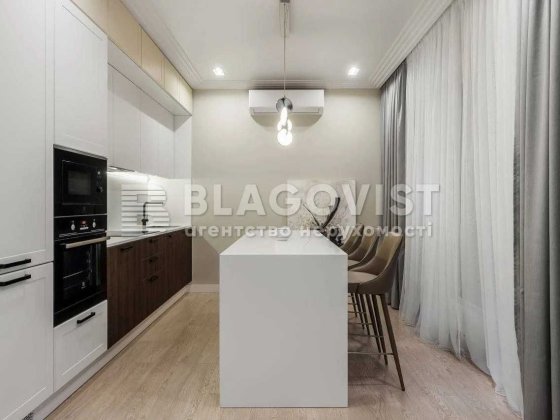 Антоновича Володимира (Горького), 44, ЖК  Chicago Київ