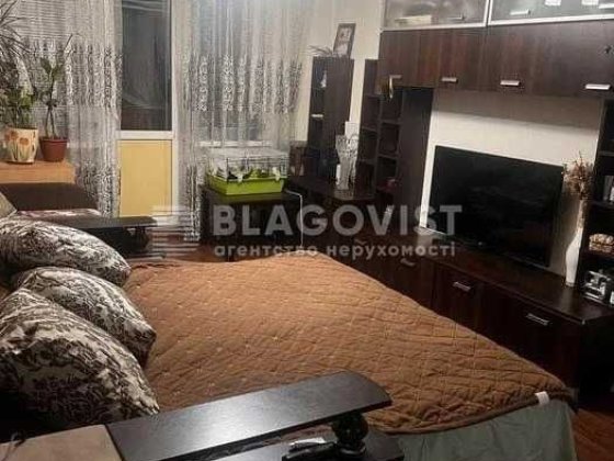 Продаж 2К квартири Соломянська площа Київ