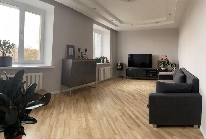 Продам 3-кімнатну квартиру, вул. Сім'ї Стешенків, Борщагівка LM - фото 1