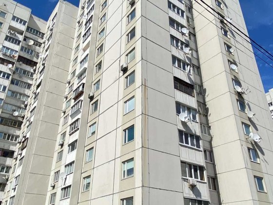 Продаж 4-к , Пулюя , Кадєтський Гай Київ