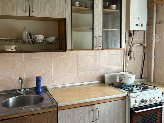 Продам 2 кімнатну квартиру вул. Василя Барки 8, Солом'янський район Київ