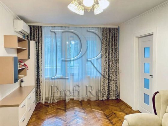 Продаж 2 кімн. квартири за адресою Любомира Гузара 8/Відрадний Київ