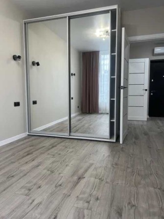 Продам 1 кім Варшавський 2 Олеся Варшавский буд. 15.2 - фото 1