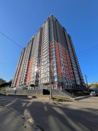 ПРОДАЖ 3кімн 101,6м +2паркомісця ЖК "Багговутівський" Загорівська 25 - фото 1