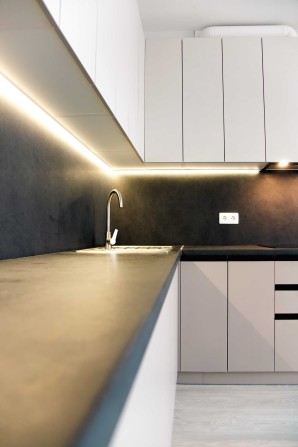 Продаж квартири з новим ремонтом ЖК Медовий, вул. Кадетський Гай, 10 - фото 1