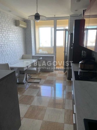 Верховинна 35 2-кім поруч парк ліс метро Святошин Житомирська - фото 1