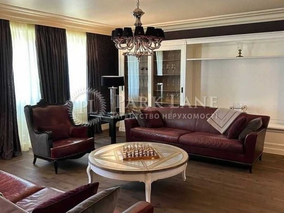 Поділ, квартира з якісним ремонтом, заїзджай та живи, Юрківська, 28