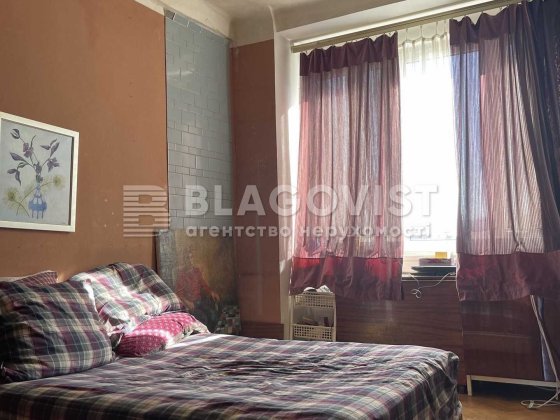 Продам   2 к Бульвар Т.  Шевченко 2 .Хрещатик .В. Васильківська Київ