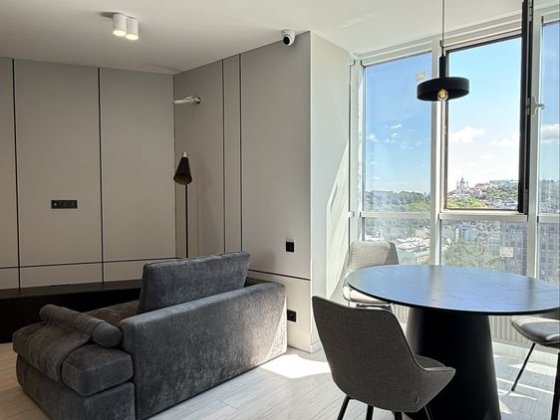 Продам 1 кім Подол Плаза вид на Андріївську церкву Киев