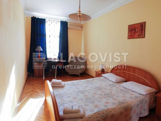 Продаж 3-к квартири, перепланування. Центр, Чикаленка (Пушкінська), 2 Киев