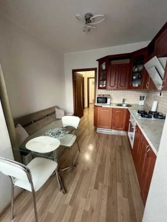 Однокімнатна квартира за адресою Вахтанга Кікабідзе, 4. Є комора. - фото 1