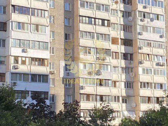 Продам 3-кімнатну квартиру в Святошинському районі Київ