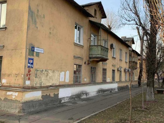 Двухкомнатная (Витрука ) срочно продам