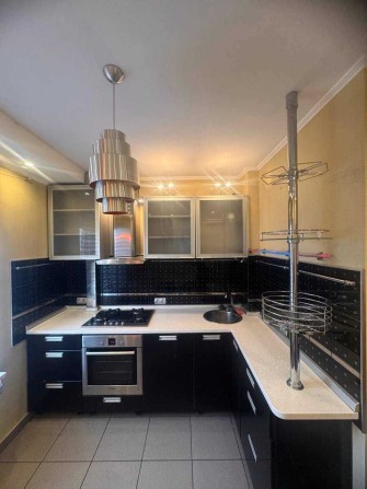 Продаж квартири з ремонтом у районі Виноградар! - фото 1