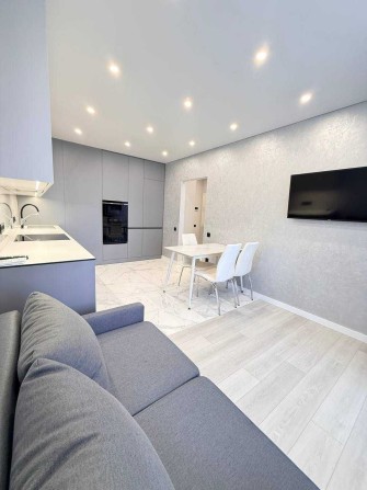 БЕЗ% продам 2к квартиру Змієнка 19 Варшавський+ Після ремонту - фото 1