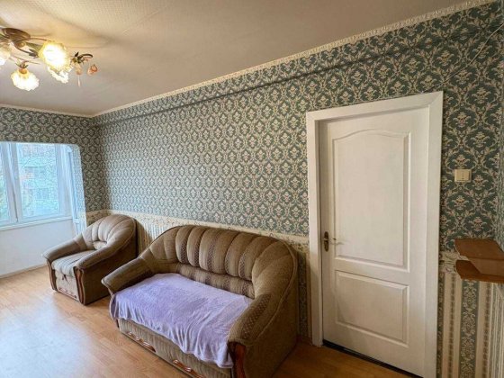 Продам 2-кім квартиру в бездоганному стані. Парково-Сирецька 4-А Київ