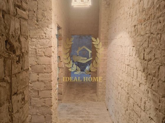 Продається 2к квартира на вул. Межигірська, ст. м. Контрактова площа Київ