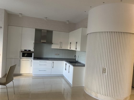 Продаж 1-ком 60 м/кв ЖК Пори року Київ