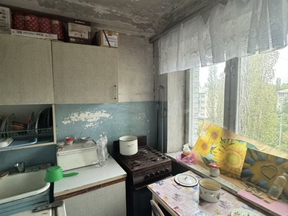 Продам 1-к вул Мрії 5(Туполева) метро Нивики без ремонту,без % Киев