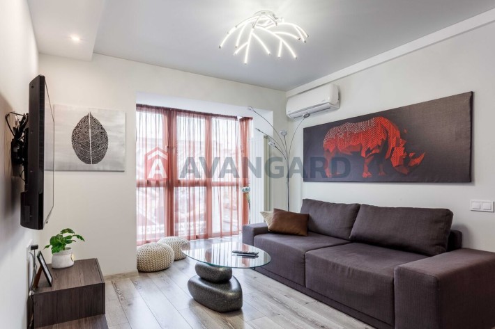 Продається 2 -кімнатна на Васильківській - фото 1