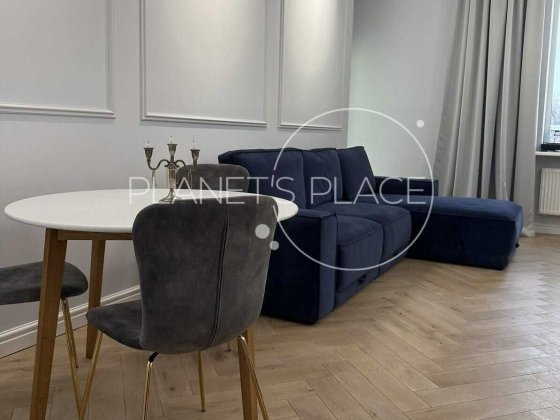 Продам  2кім. кв.  Солом'янка, вул.Авіаконструктора Антонова 2/32 Київ