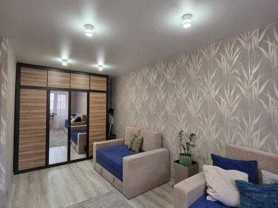 Продається простора 1-кімнатна квартира на вул. Олександра Махова, 1 Київ